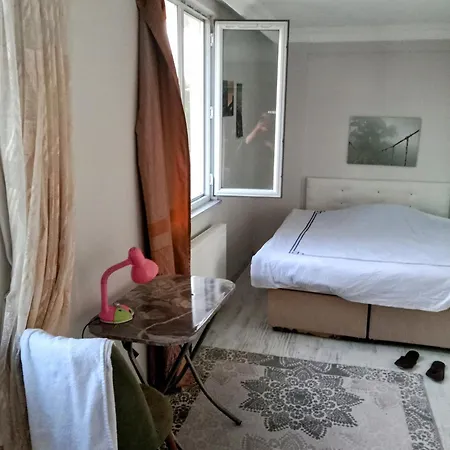 فيلة Cheap Rooms In The Forest Closest To The Airport Tasoluk